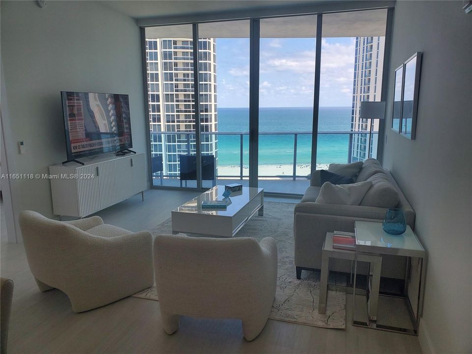 Recently Sold: $1,780,000 (2 beds, 2 baths, 0 Square Feet)