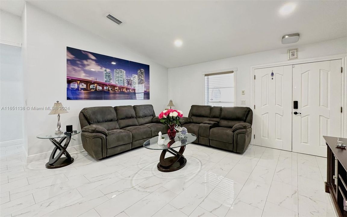 Active With Contract: $690,000 (4 beds, 2 baths, 1782 Square Feet)