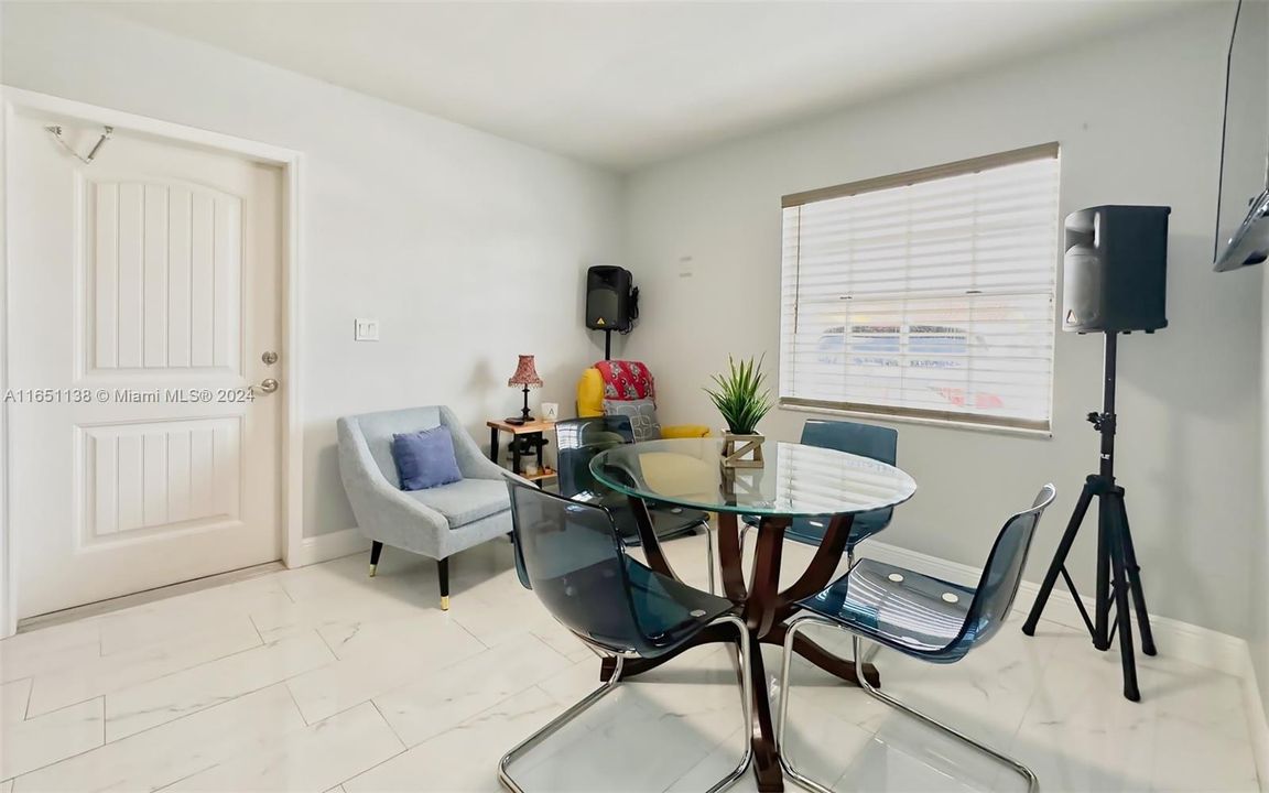 Active With Contract: $690,000 (4 beds, 2 baths, 1782 Square Feet)