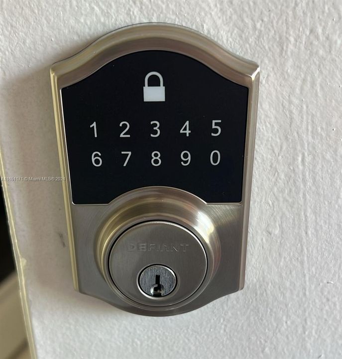 Hallway to entrance & laundry