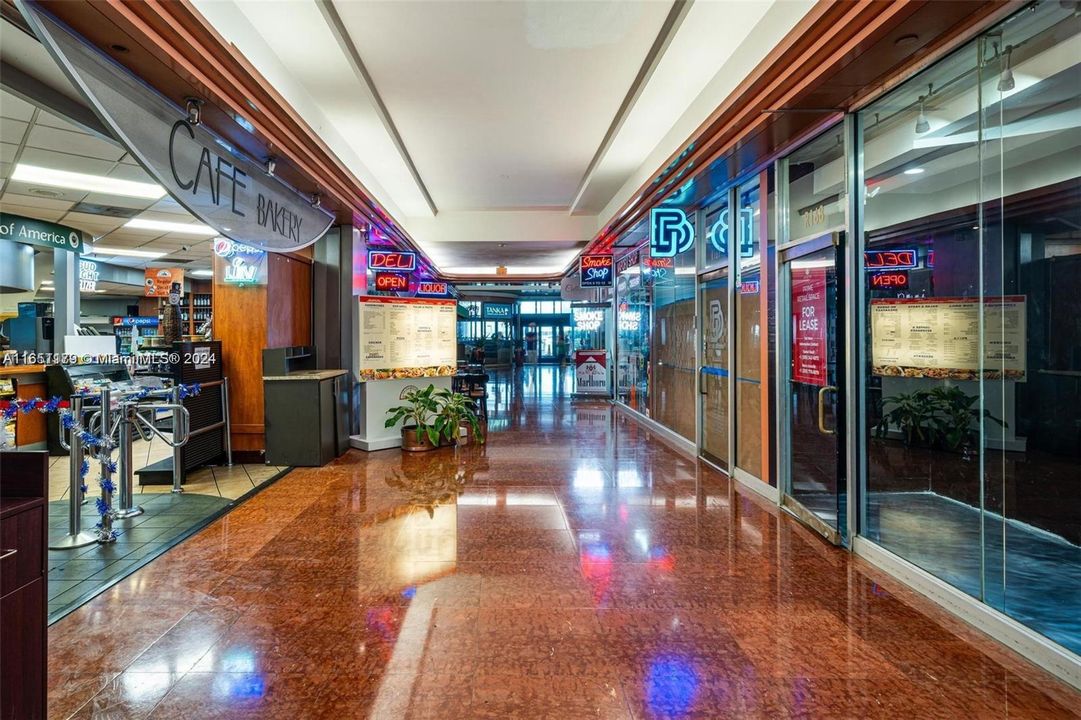 Recently Rented: $4,800 (3 beds, 3 baths, 1739 Square Feet)