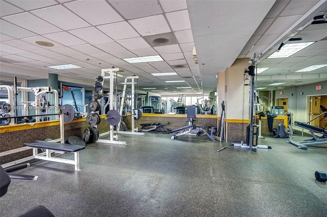 Recently Rented: $4,800 (3 beds, 3 baths, 1739 Square Feet)