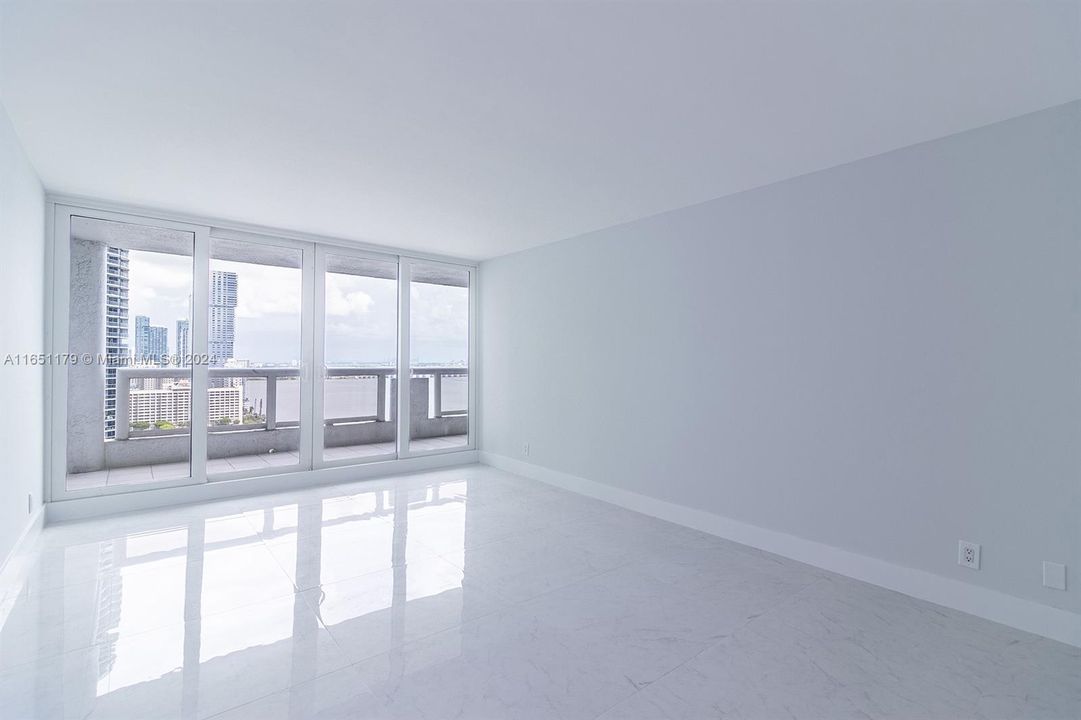 Recently Rented: $4,800 (3 beds, 3 baths, 1739 Square Feet)