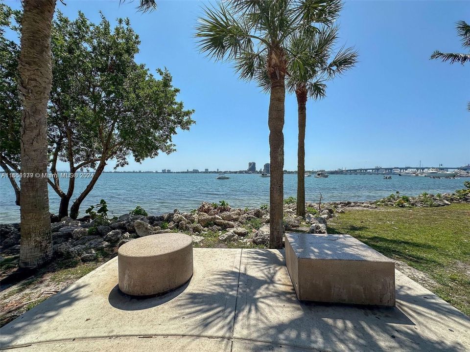 Recently Rented: $4,800 (3 beds, 3 baths, 1739 Square Feet)