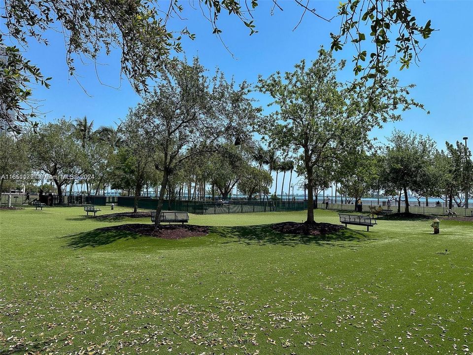 Recently Rented: $4,800 (3 beds, 3 baths, 1739 Square Feet)