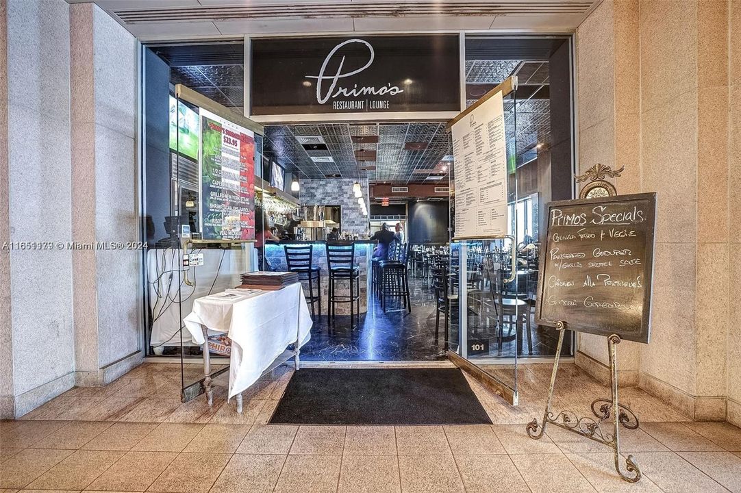 Recently Rented: $4,800 (3 beds, 3 baths, 1739 Square Feet)