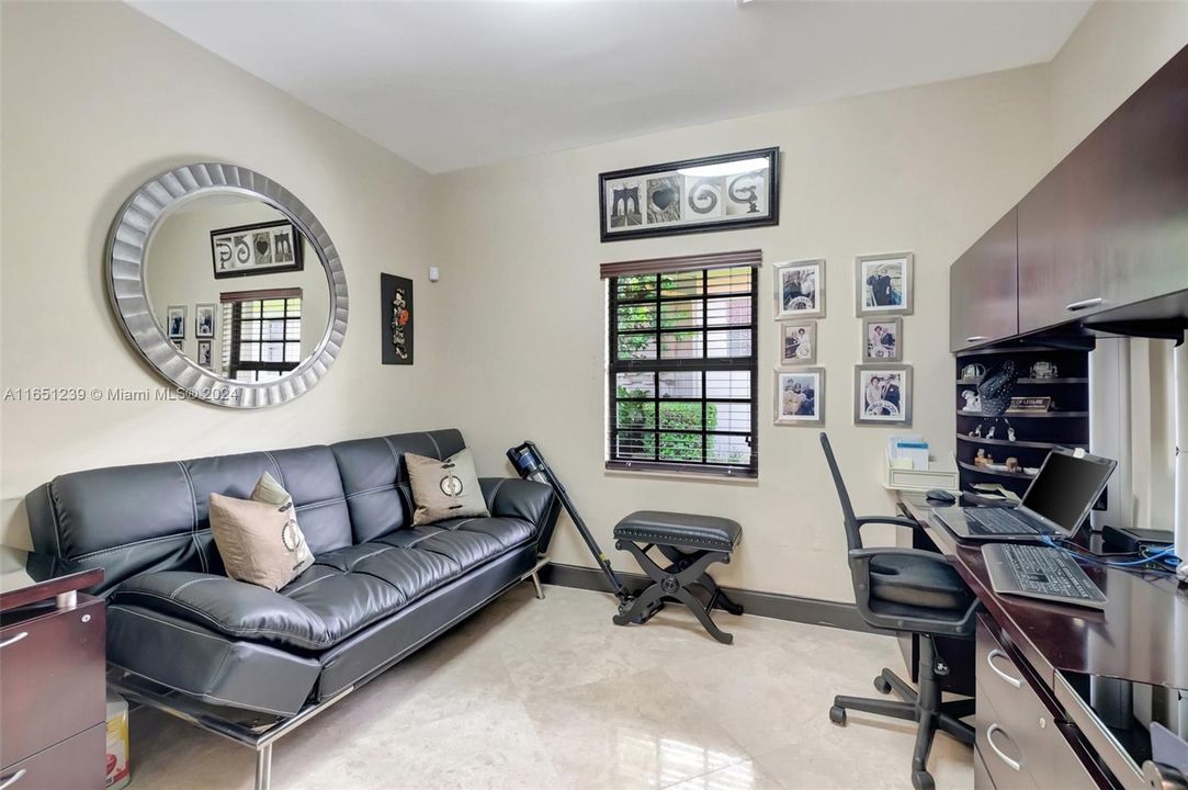 For Sale: $1,250,000 (4 beds, 3 baths, 3192 Square Feet)