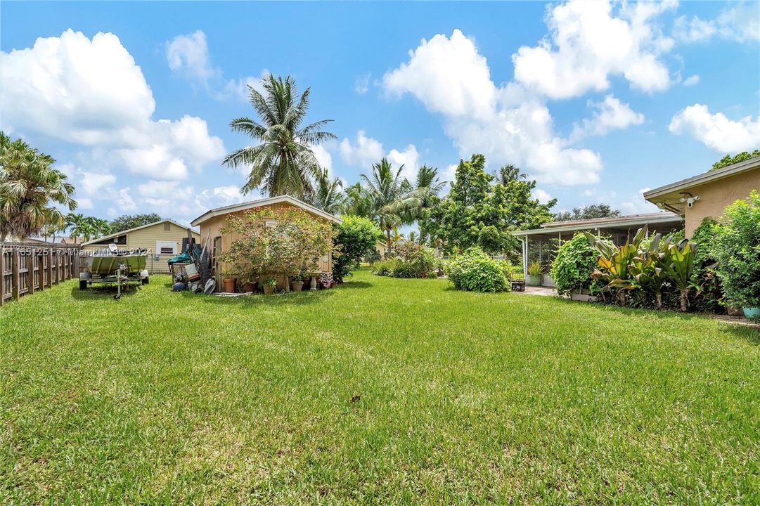 Recently Sold: $639,900 (3 beds, 2 baths, 2122 Square Feet)