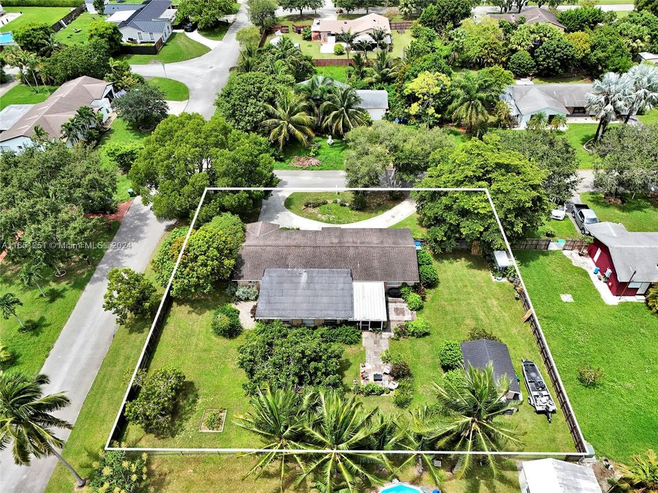 Recently Sold: $639,900 (3 beds, 2 baths, 2122 Square Feet)