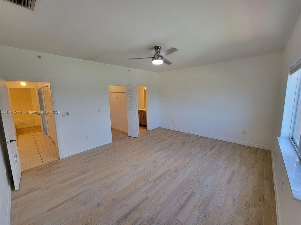 Недавно арендовано: $2,395 (2 спален, 2 ванн, 1041 Квадратных фут)