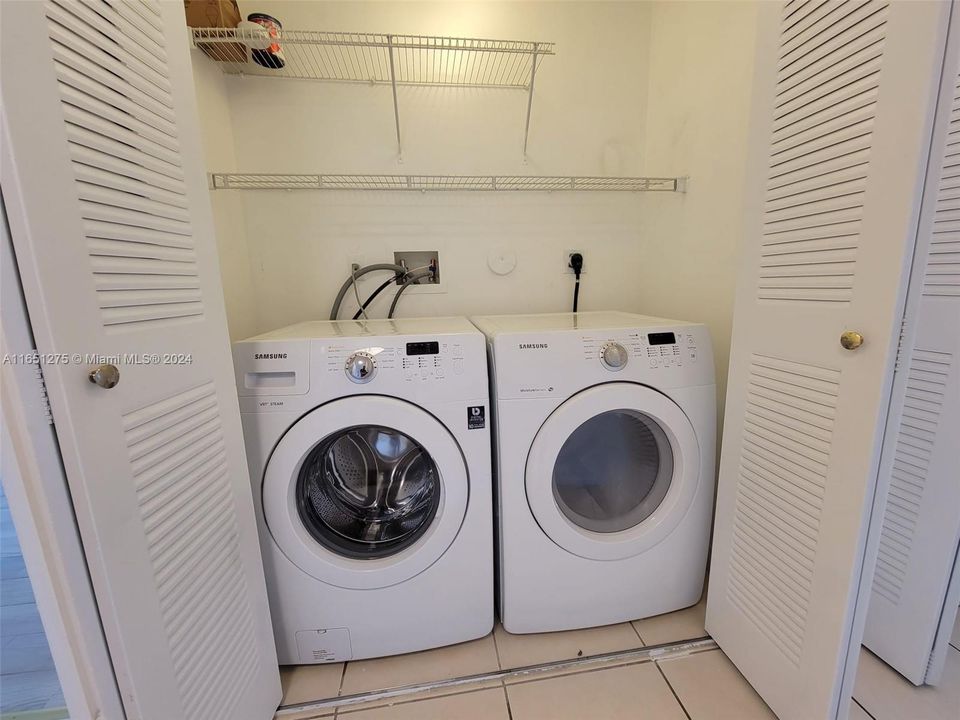 Недавно арендовано: $2,395 (2 спален, 2 ванн, 1041 Квадратных фут)