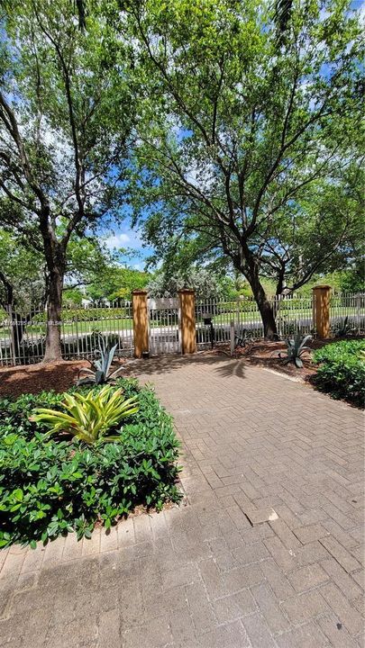 Недавно арендовано: $2,395 (2 спален, 2 ванн, 1041 Квадратных фут)