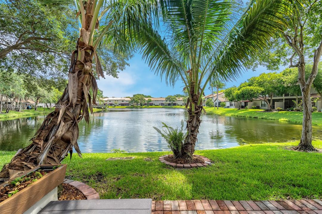 Recently Sold: $529,900 (3 beds, 2 baths, 1739 Square Feet)