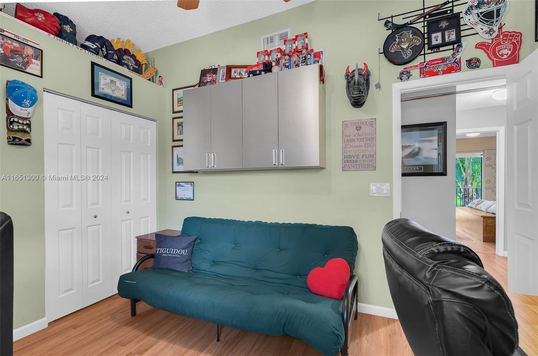 Recently Sold: $529,900 (3 beds, 2 baths, 1739 Square Feet)