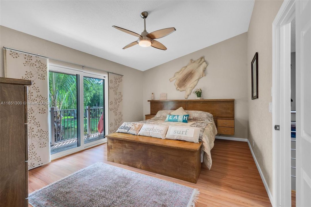 Recently Sold: $529,900 (3 beds, 2 baths, 1739 Square Feet)