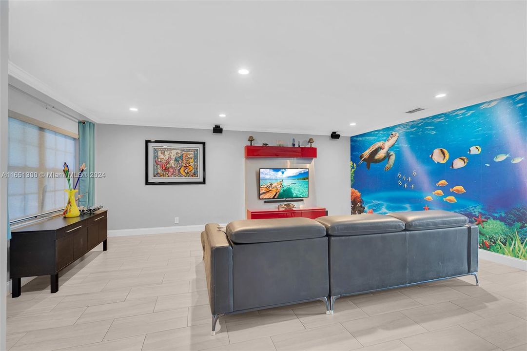 Recently Sold: $529,900 (3 beds, 2 baths, 1739 Square Feet)