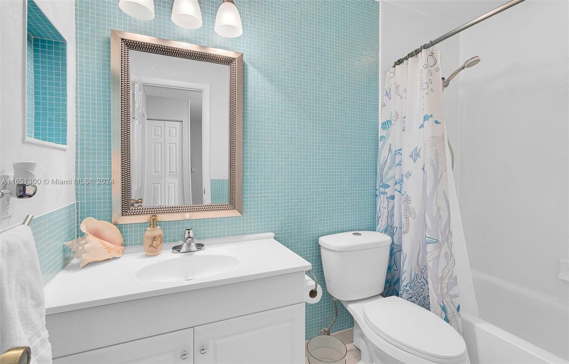 Recently Sold: $529,900 (3 beds, 2 baths, 1739 Square Feet)