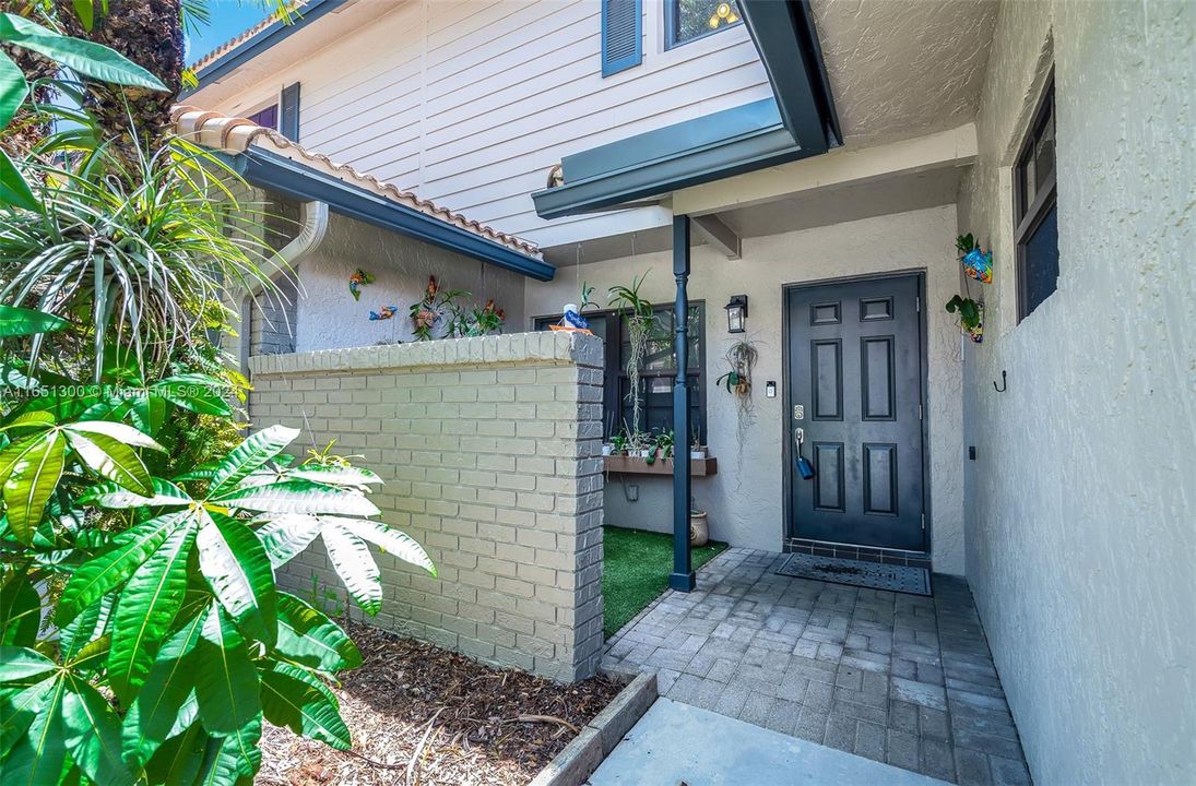 Recently Sold: $529,900 (3 beds, 2 baths, 1739 Square Feet)