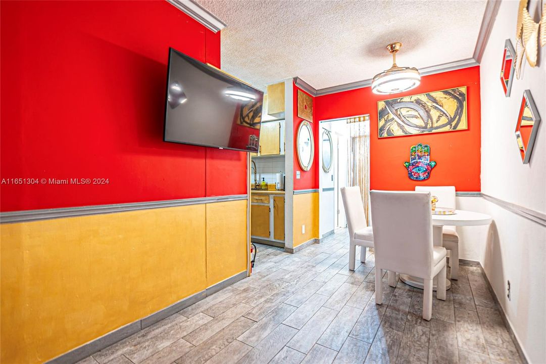 For Sale: $91,111 (1 beds, 1 baths, 625 Square Feet)