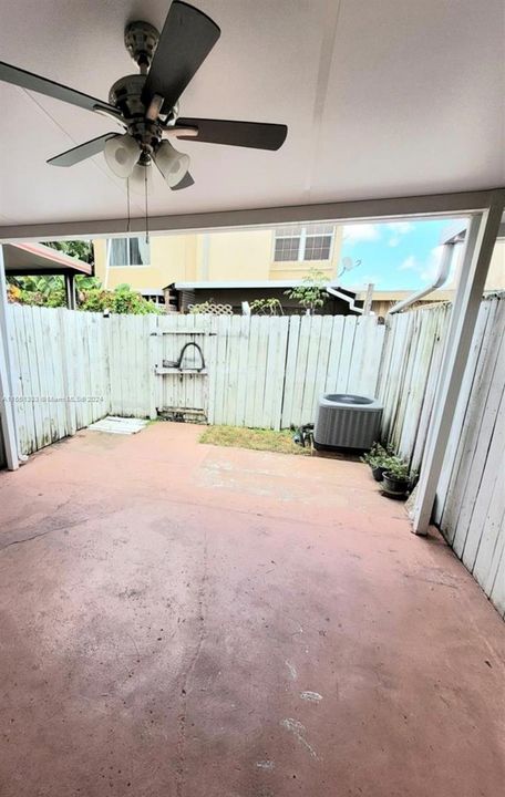 For Rent: $2,700 (2 beds, 1 baths, 1208 Square Feet)