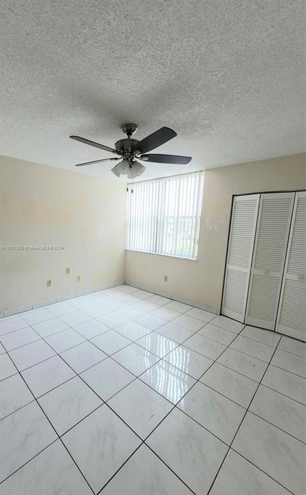 For Rent: $2,700 (2 beds, 1 baths, 1208 Square Feet)