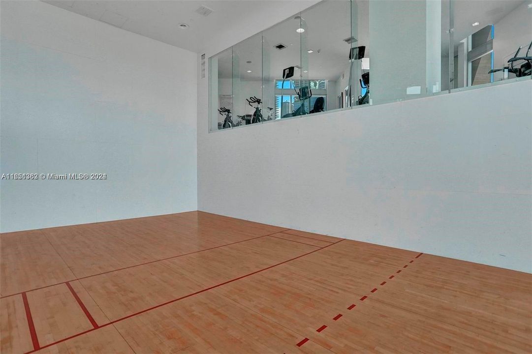 最近租的: $3,550 (2 贝兹, 2 浴室, 1050 平方英尺)