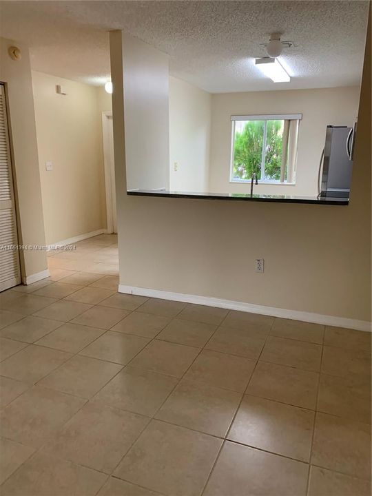 For Rent: $2,900 (3 beds, 2 baths, 1319 Square Feet)