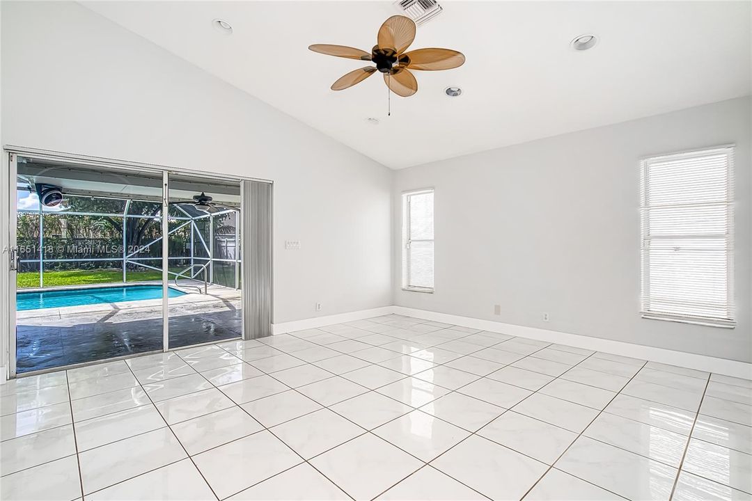 Active With Contract: $549,900 (3 beds, 2 baths, 1761 Square Feet)