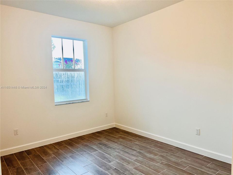 For Rent: $3,400 (3 beds, 2 baths, 1954 Square Feet)