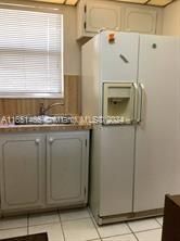 For Sale: $95,500 (1 beds, 1 baths, 640 Square Feet)