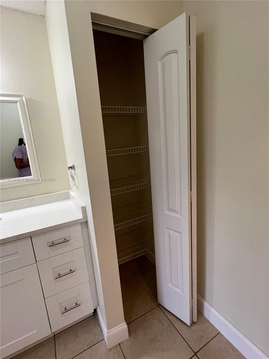 Recently Rented: $2,200 (2 beds, 2 baths, 1114 Square Feet)