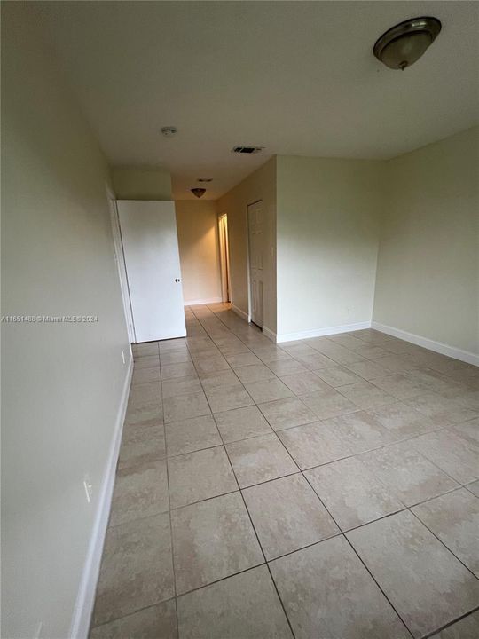 Recently Rented: $2,200 (2 beds, 2 baths, 1114 Square Feet)