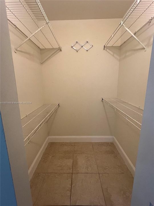 Recently Rented: $2,200 (2 beds, 2 baths, 1114 Square Feet)