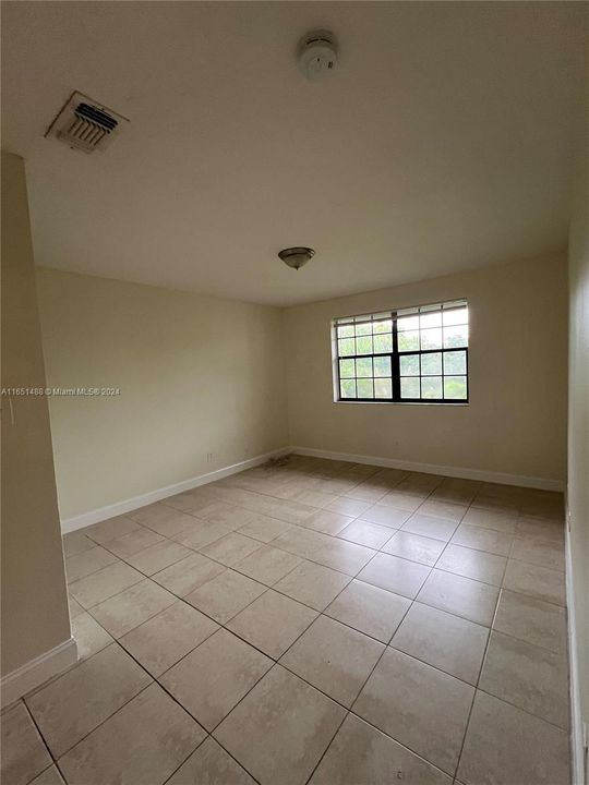Recently Rented: $2,200 (2 beds, 2 baths, 1114 Square Feet)