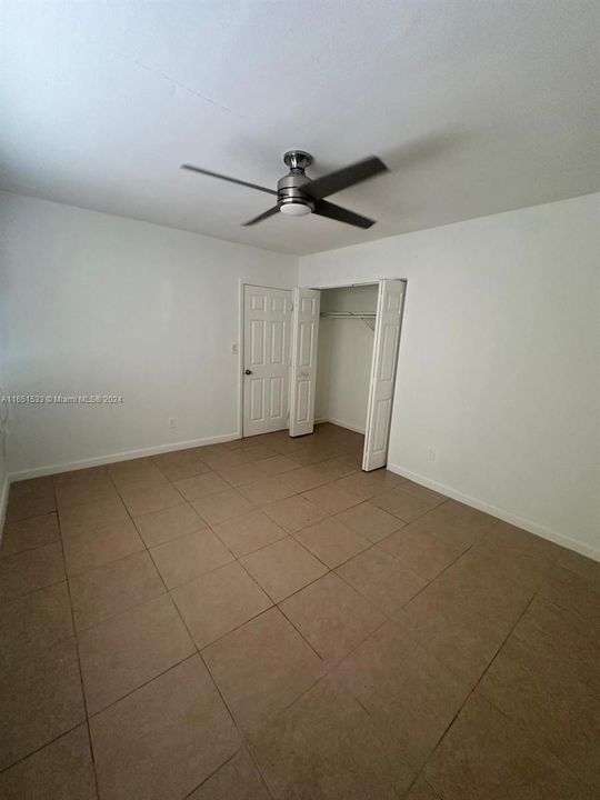 Recently Rented: $1,600 (4 beds, 2 baths, 1904 Square Feet)