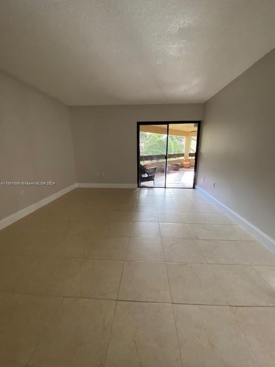 Recently Rented: $2,600 (2 beds, 2 baths, 1340 Square Feet)