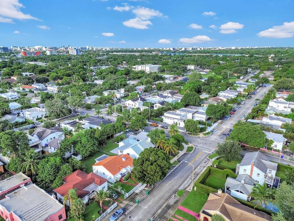 For Sale: $1,250,000 (4 beds, 3 baths, 1606 Square Feet)