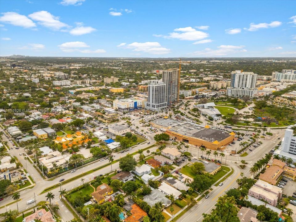 Active With Contract: $1,100,000 (5 beds, 3 baths, 2322 Square Feet)