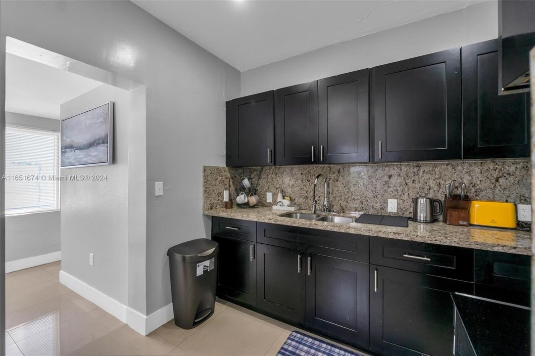 Active With Contract: $3,100 (3 beds, 2 baths, 1040 Square Feet)