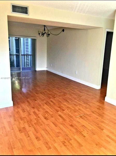 Active With Contract: $2,400 (2 beds, 2 baths, 1235 Square Feet)