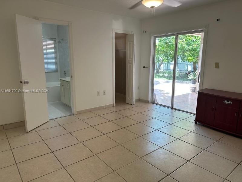 For Rent: $3,100 (3 beds, 2 baths, 1600 Square Feet)