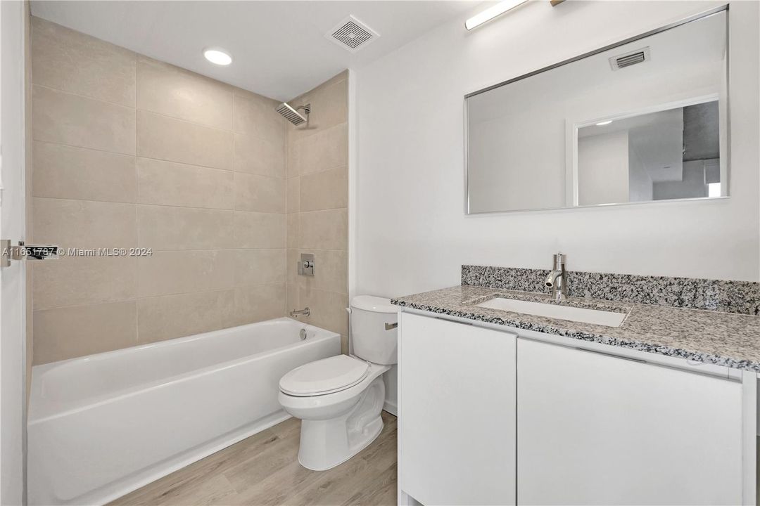 Active With Contract: $3,500 (3 beds, 2 baths, 1175 Square Feet)