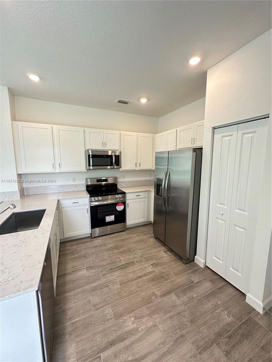 Active With Contract: $3,100 (4 beds, 2 baths, 1754 Square Feet)