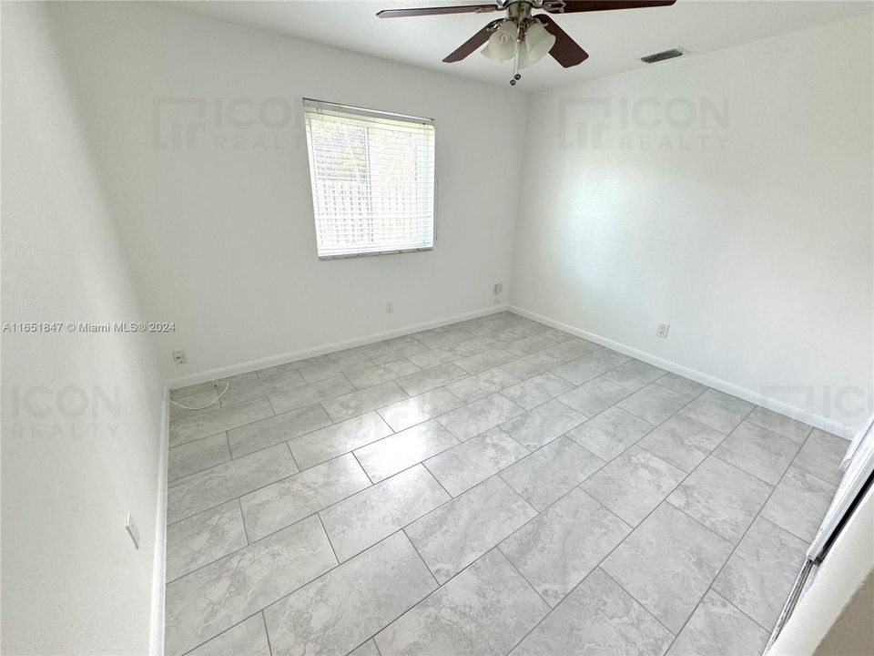 For Rent: $4,245 (4 beds, 2 baths, 2567 Square Feet)