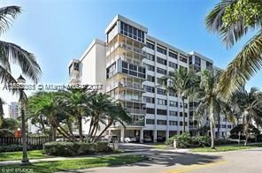 For Sale: $825,000 (2 beds, 2 baths, 1325 Square Feet)