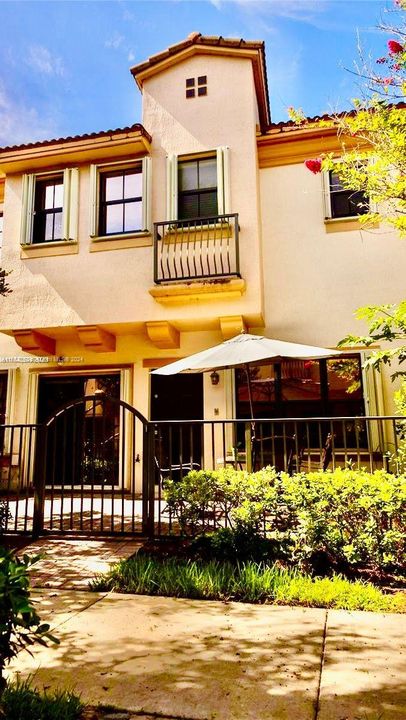 En Venta: $490,000 (3 camas, 2 baños, 1935 Pies cuadrados)