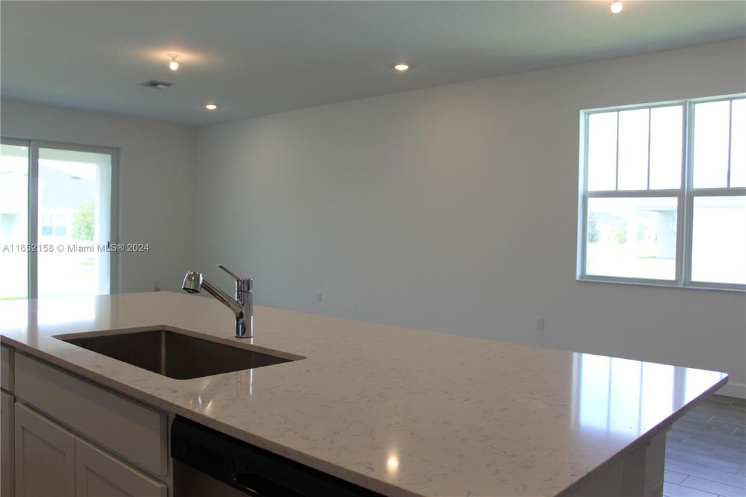 Active With Contract: $3,400 (3 beds, 2 baths, 1757 Square Feet)