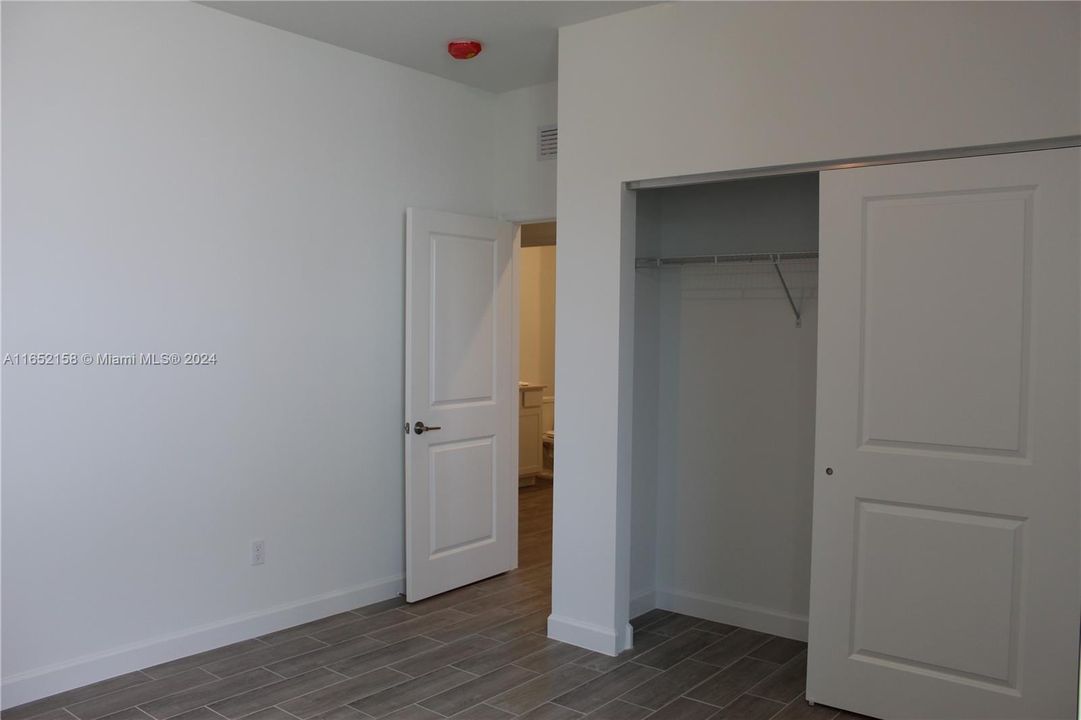 Active With Contract: $3,400 (3 beds, 2 baths, 1757 Square Feet)