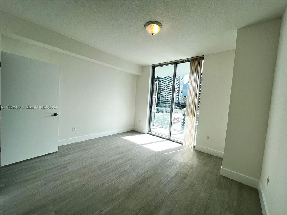 Недавно арендовано: $3,800 (2 спален, 2 ванн, 1013 Квадратных фут)