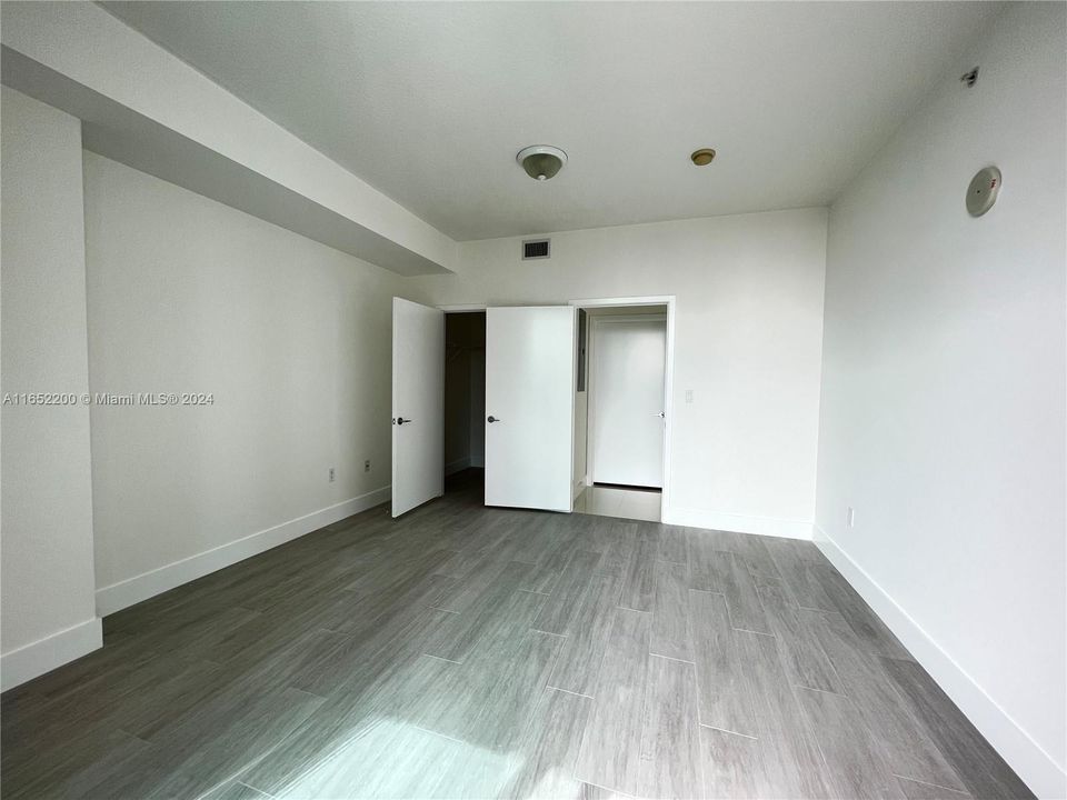 Недавно арендовано: $3,800 (2 спален, 2 ванн, 1013 Квадратных фут)